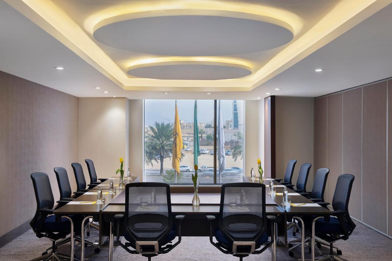 Voco - Riyadh, An Ihg Hotel - فندق فوكو الرياض, احدى فنادق مجموعة إنتركونتيننتال Exterior foto Meeting room