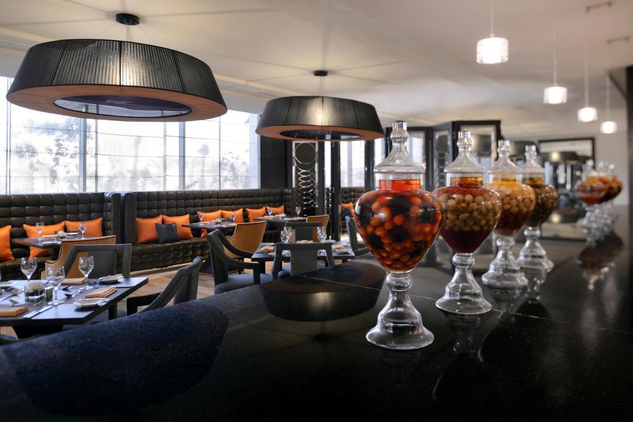 Voco - Riyadh, An Ihg Hotel - فندق فوكو الرياض, احدى فنادق مجموعة إنتركونتيننتال Exterior foto The restaurant