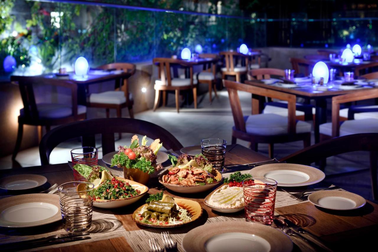 Voco - Riyadh, An Ihg Hotel - فندق فوكو الرياض, احدى فنادق مجموعة إنتركونتيننتال Exterior foto The Deck