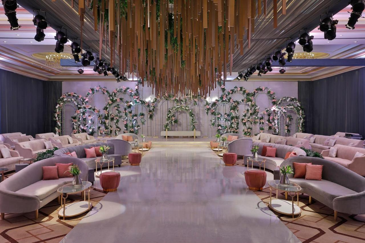 Voco - Riyadh, An Ihg Hotel - فندق فوكو الرياض, احدى فنادق مجموعة إنتركونتيننتال Exterior foto The ballroom
